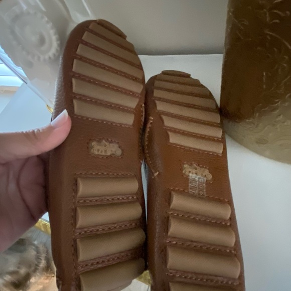COACH MOCCASIN LOAFERS. - Picture 11 of 14